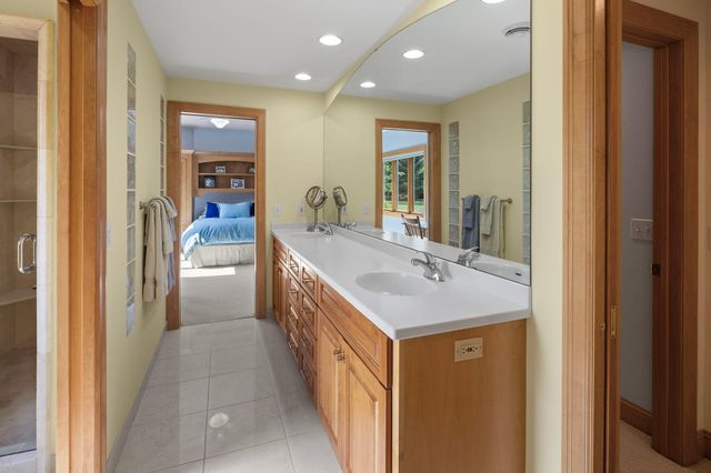 8784 Boulder Rise, Eden Prairie, MN 55347