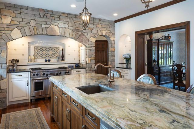 8784 Boulder Rise, Eden Prairie, MN 55347