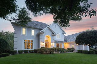 8784 Boulder Rise, Eden Prairie, MN 55347