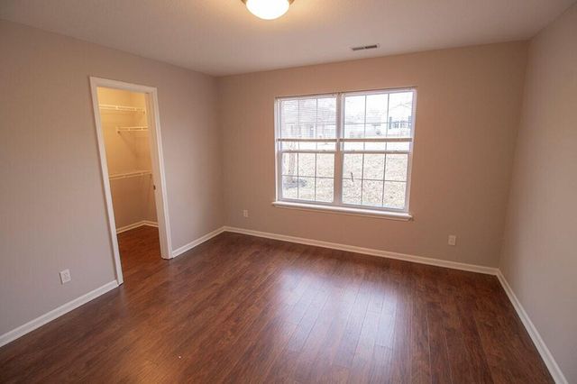 1910 W HARMONY ST, Columbia, MO 65203