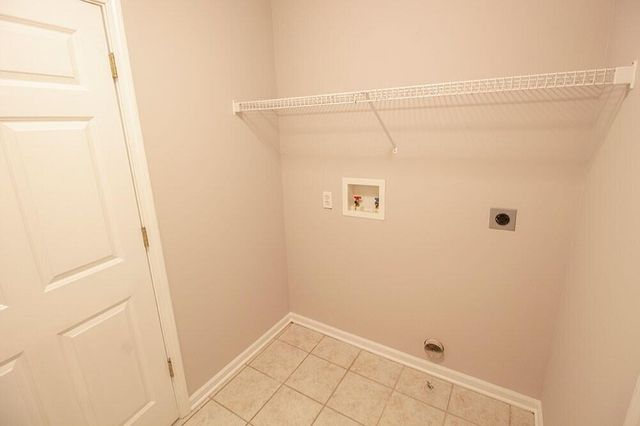 1910 W HARMONY ST, Columbia, MO 65203