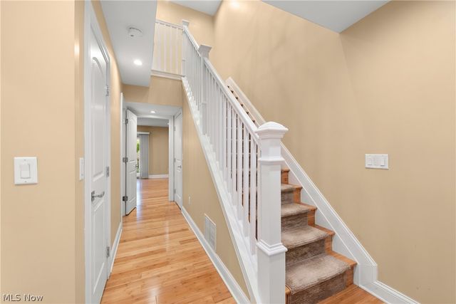 19245 Briarwood Lane, Strongsville, OH 44149