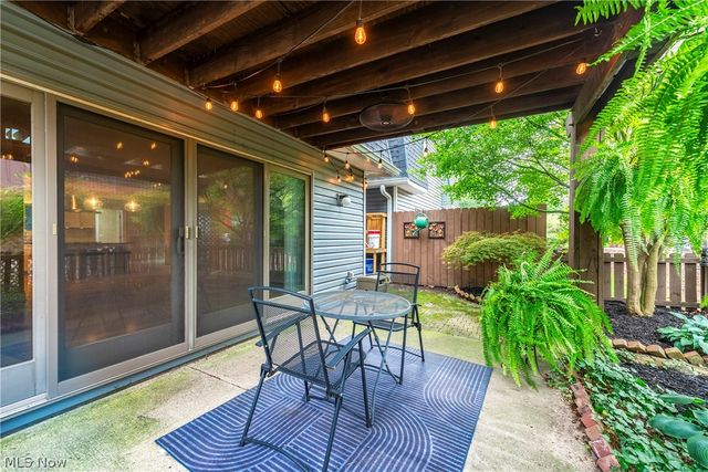 19245 Briarwood Lane, Strongsville, OH 44149