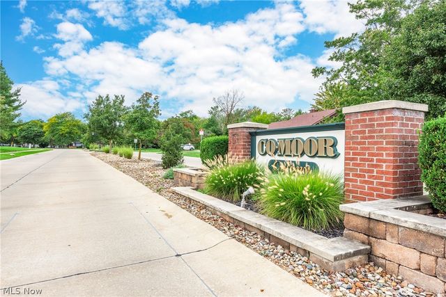 19245 Briarwood Lane, Strongsville, OH 44149