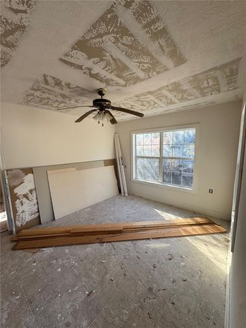 1207 South Drive, Bryan, TX 77803