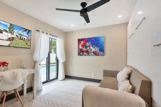 441 S Lyra Circle, Juno Beach, FL 33408