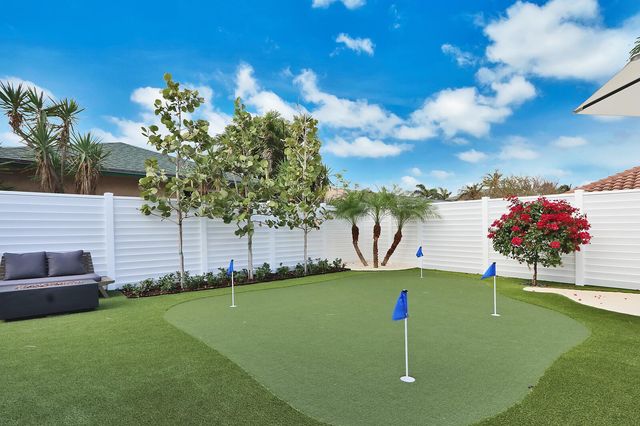 441 S Lyra Circle, Juno Beach, FL 33408