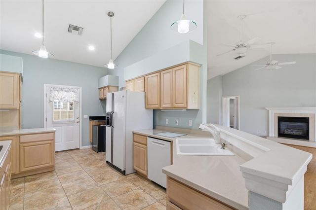 15005 GREEN VALLEY BOULEVARD, Clermont, FL 34711