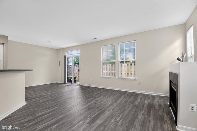 3975 CRESSIDA PL, Woodbridge, VA 22192