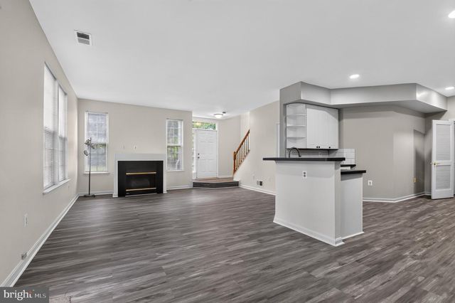 3975 CRESSIDA PL, Woodbridge, VA 22192