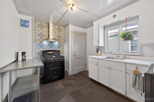 430 Monticello Drive North, Syracuse, NY 13205