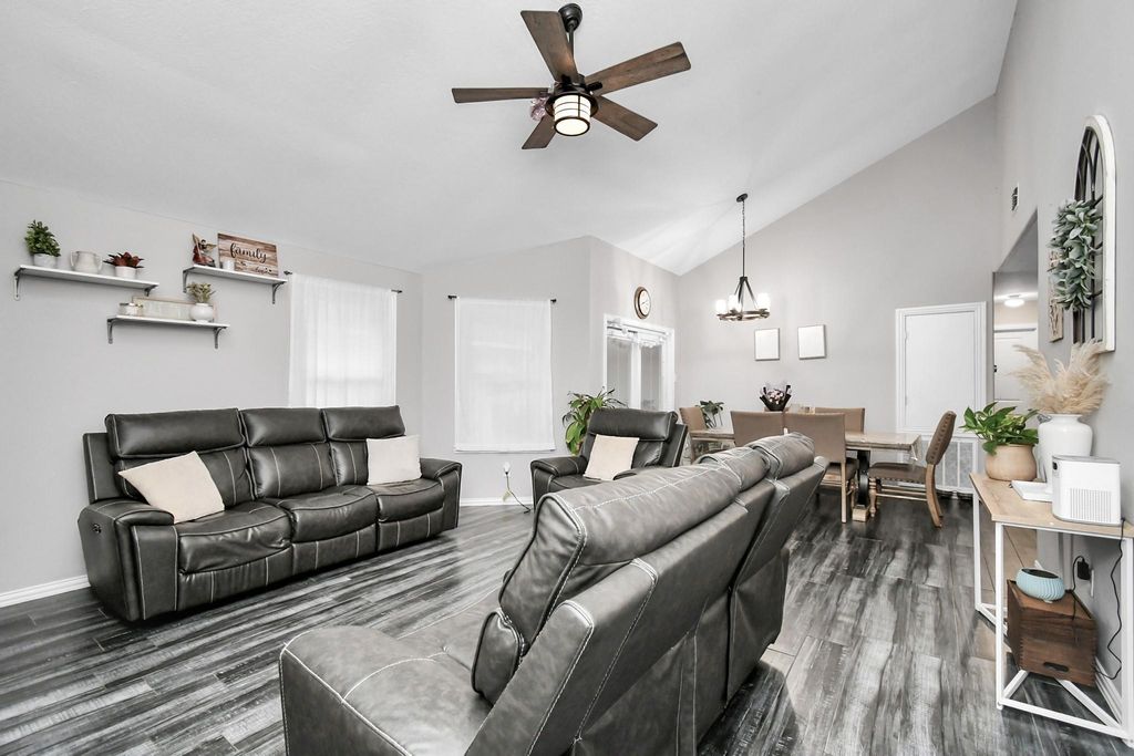 23507 Tree House Lane, Spring, TX 77373