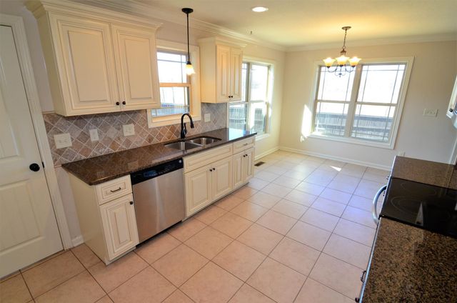 2844 Brewster Drive, Clarksville, TN 37042