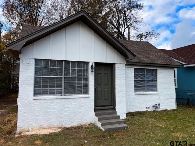 1004 N Grand, Tyler, TX 75702