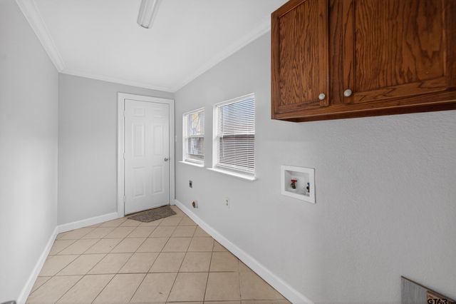 1004 N Grand, Tyler, TX 75702