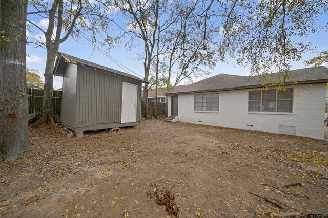 1004 N Grand, Tyler, TX 75702