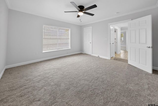 1004 N Grand, Tyler, TX 75702