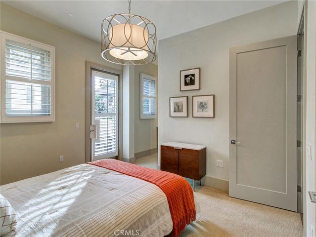 112 S Orange Grove Boulevard 109, Pasadena, CA 91105