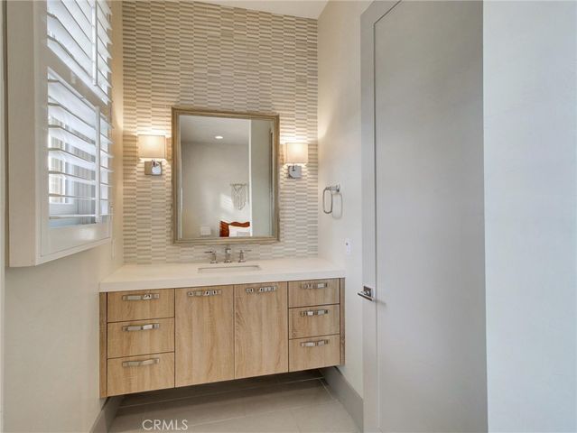 112 S Orange Grove Boulevard 109, Pasadena, CA 91105