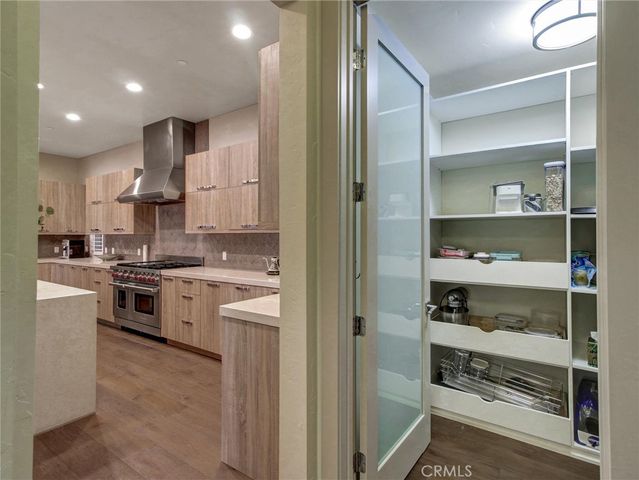 112 S Orange Grove Boulevard 109, Pasadena, CA 91105