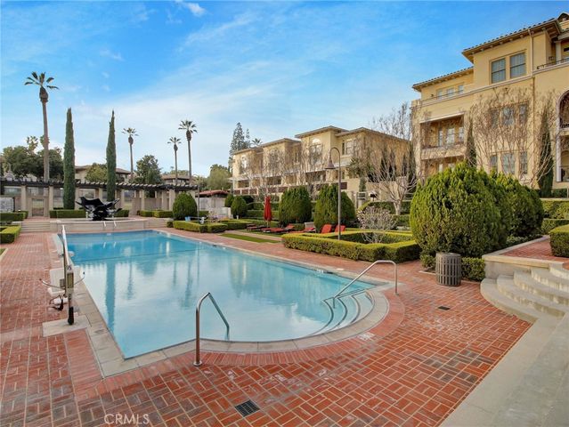 112 S Orange Grove Boulevard 109, Pasadena, CA 91105