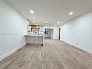 2201 N 54th Avenue, Hollywood, FL 33021