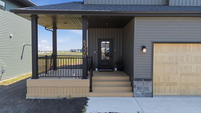 8326 61st Street S, Horace, ND 58047
