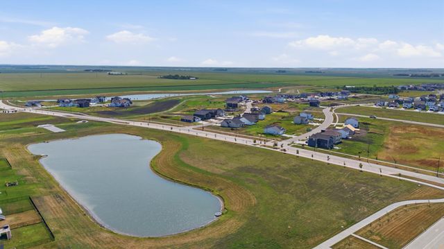 8326 61st Street S, Horace, ND 58047