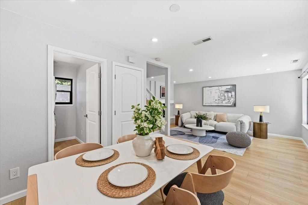 Image 13 of property listing at 1017 Chula Vista Terrace, Sunnyvale, CA 94086