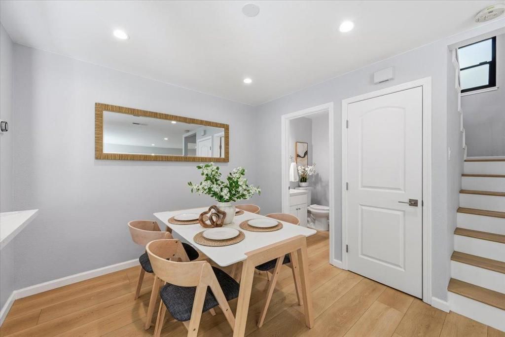 Image 14 of property listing at 1017 Chula Vista Terrace, Sunnyvale, CA 94086