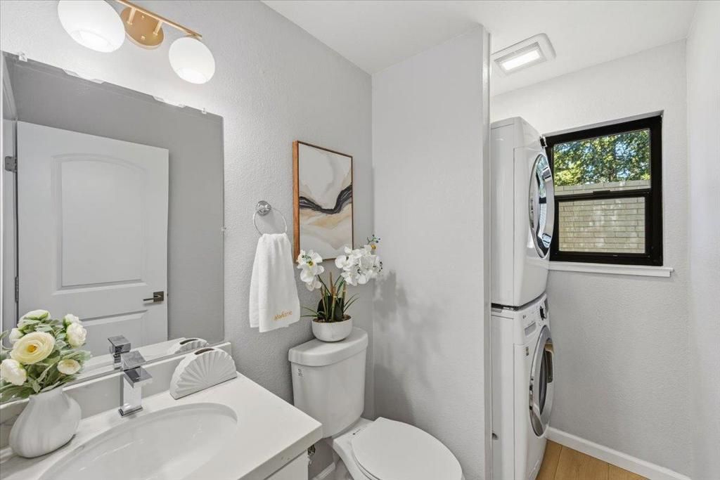 Image 21 of property listing at 1017 Chula Vista Terrace, Sunnyvale, CA 94086