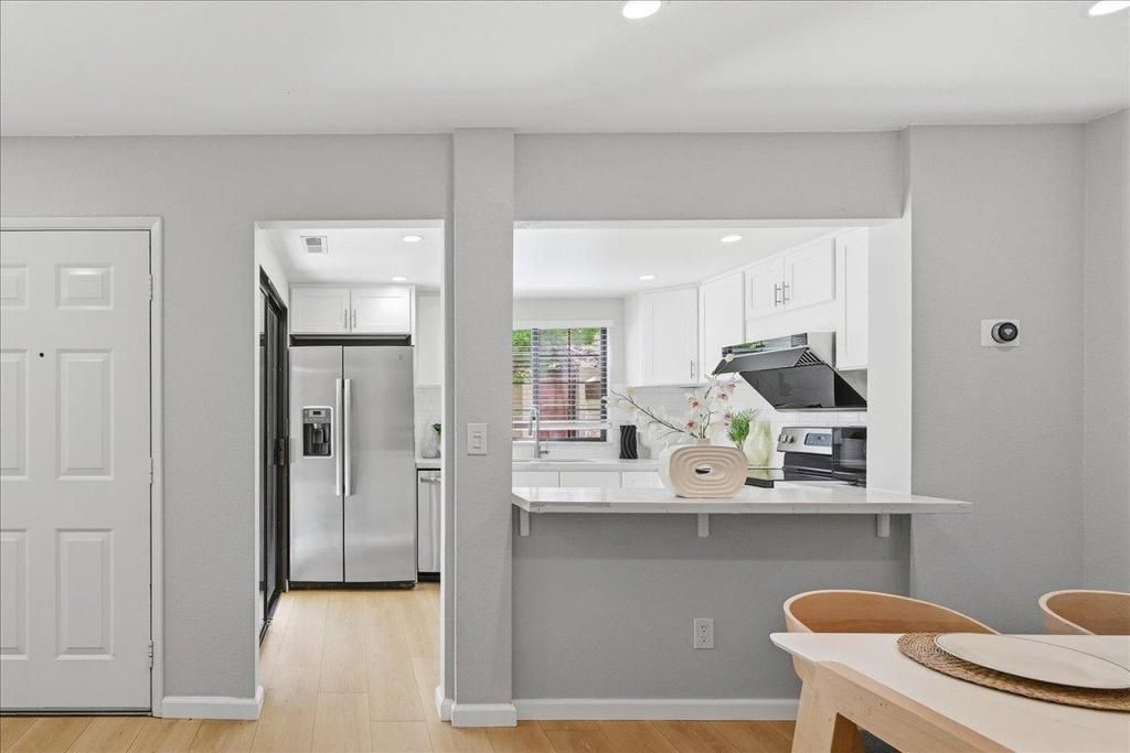 Image 22 of property listing at 1017 Chula Vista Terrace, Sunnyvale, CA 94086