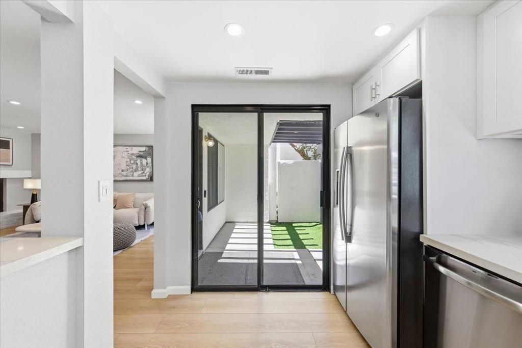 Image 28 of property listing at 1017 Chula Vista Terrace, Sunnyvale, CA 94086