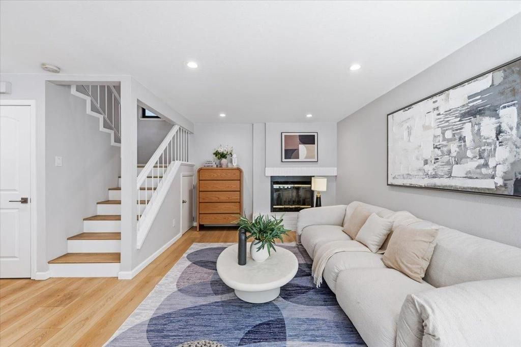 Image 7 of property listing at 1017 Chula Vista Terrace, Sunnyvale, CA 94086