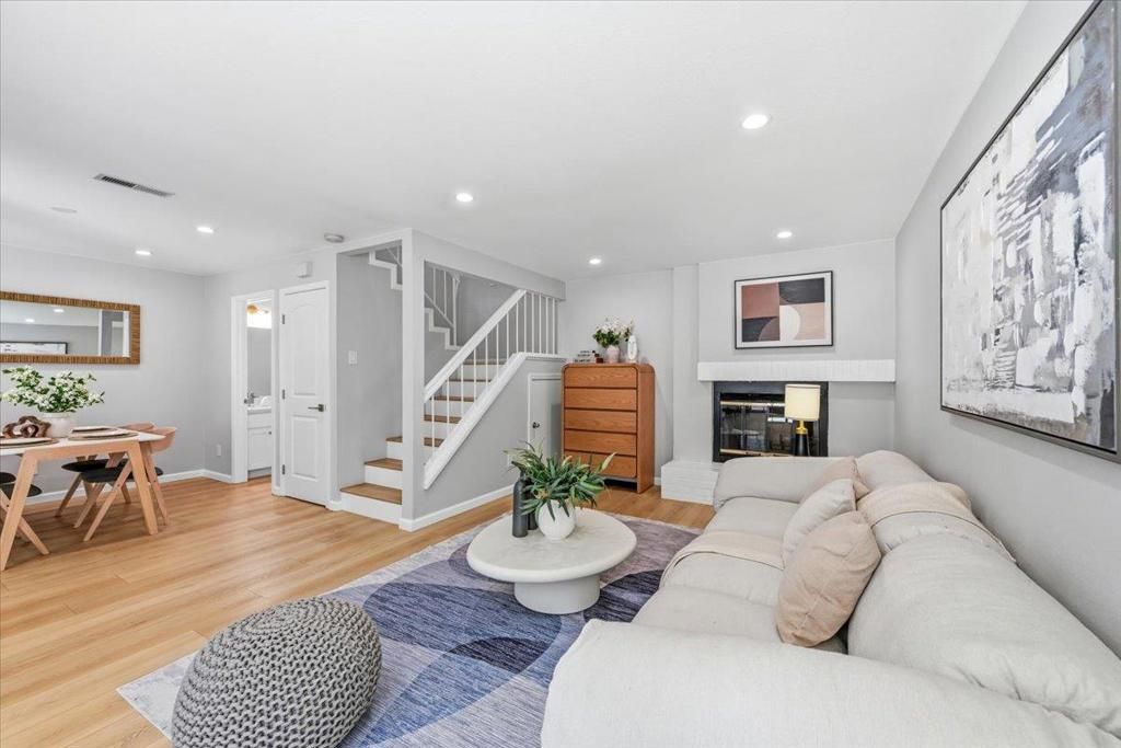 Image 8 of property listing at 1017 Chula Vista Terrace, Sunnyvale, CA 94086