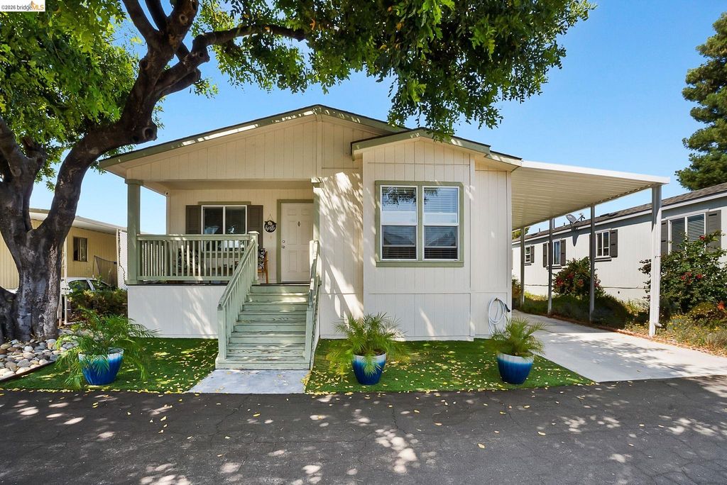 156 Tiki Ln, Pittsburg, CA 94565