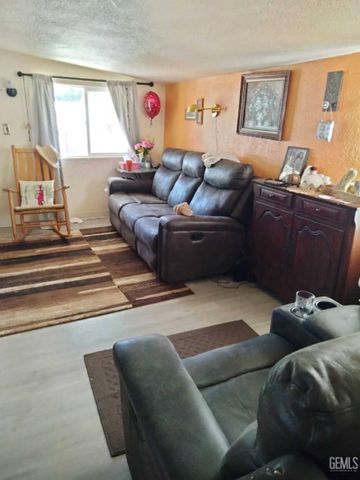 1819 Curran, Lake Isabella, CA 93240