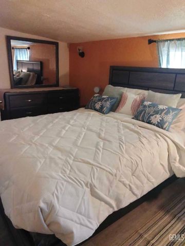 1819 Curran, Lake Isabella, CA 93240