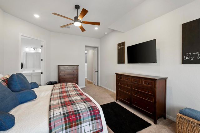 311 Bear Oak ST, Hutto, TX 78634