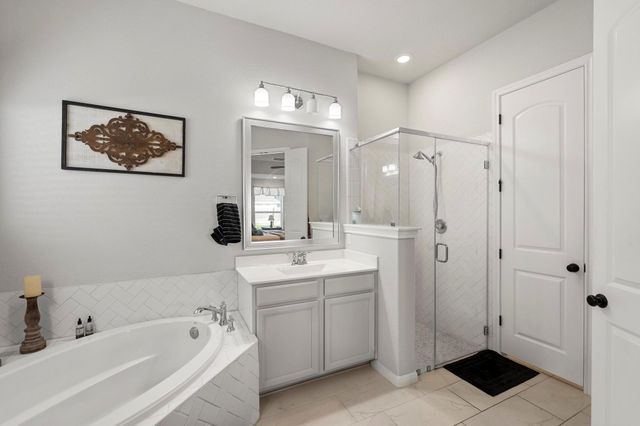 311 Bear Oak ST, Hutto, TX 78634