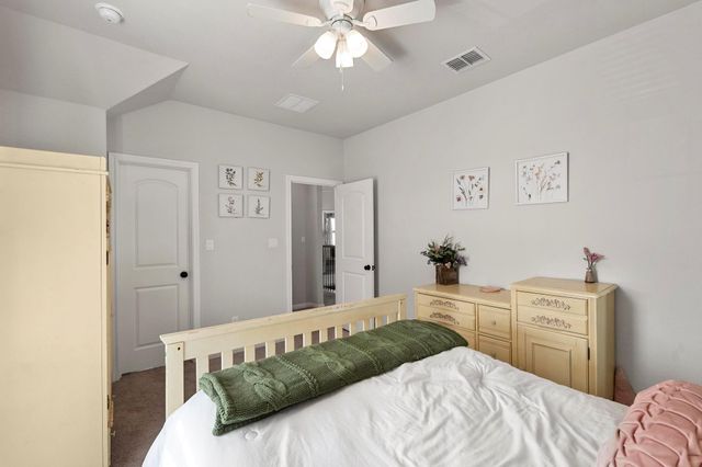 311 Bear Oak ST, Hutto, TX 78634