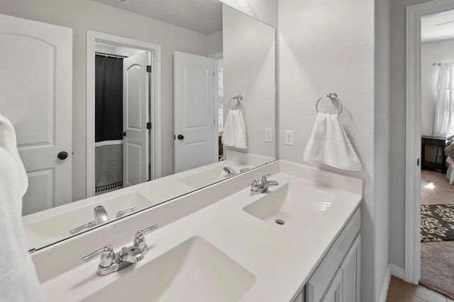 311 Bear Oak ST, Hutto, TX 78634