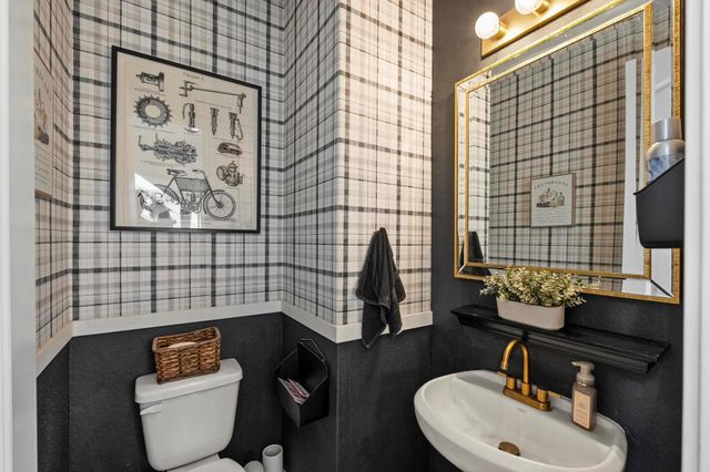 311 Bear Oak ST, Hutto, TX 78634