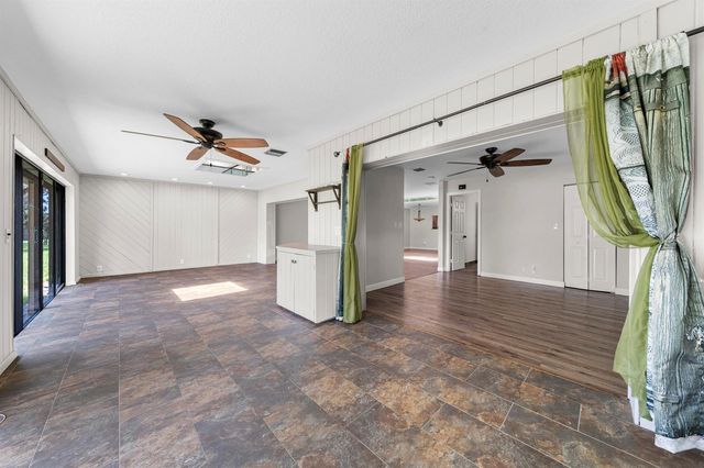 1107 St Andrews Road, Hollywood, FL 33021