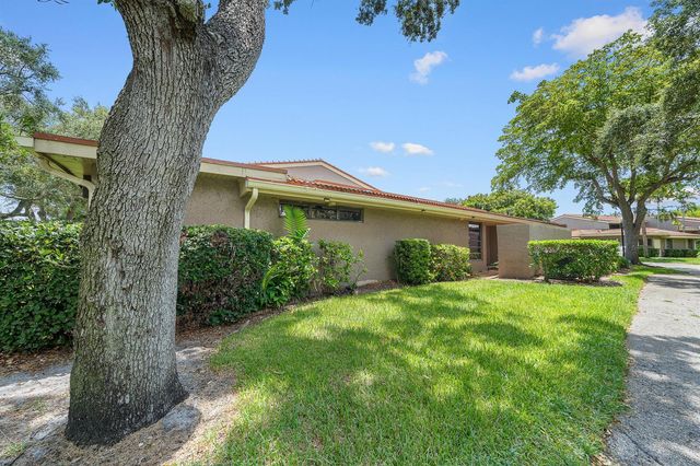 1107 St Andrews Road, Hollywood, FL 33021