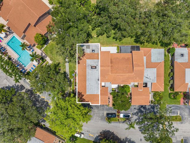 1107 St Andrews Road, Hollywood, FL 33021