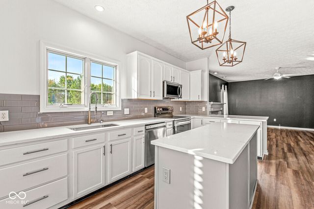 14731 Rosebud Drive, Noblesville, IN 46060