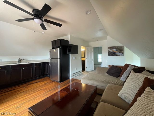 1451 W 116th Street, Cleveland, OH 44102