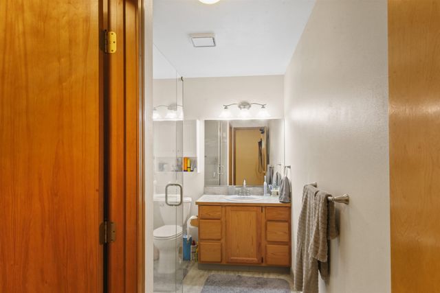 8402 N Pine Meadows Ln, Nine Mile Falls, WA 99026