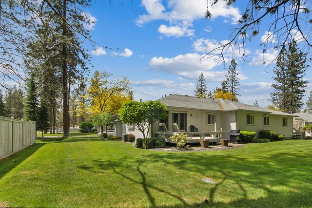 8402 N Pine Meadows Ln, Nine Mile Falls, WA 99026